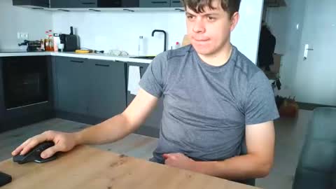 thecuteguy144949 online show from 11-09-25, 11:19