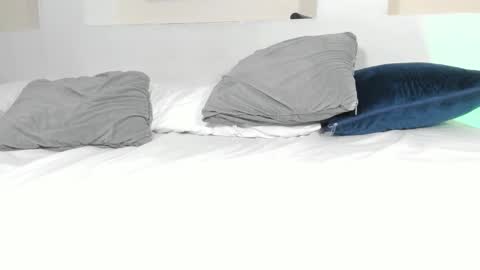 Snapshot of thedol1 chatting on 12-18-24, 08:31 Thedol1 online show from 12-18-24, 08:31