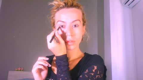 Snapshot of thedollxxxperience chatting on 04-07-26, 03:18 Yolanda online show from 04-07-26, 03:18