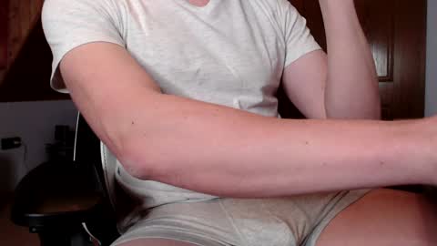 Snapshot of thedome372 chatting on 01-26-25, 06:27 thedome372 online show from 01-26-25, 06:27