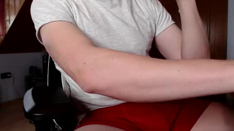 Snapshot of thedome372 chatting on 02-12-25, 11:18 thedome372 online show from 02-12-25, 11:18