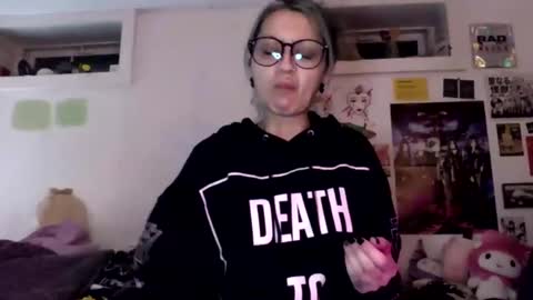 Snapshot of theeking_venus chatting on 12-02-24, 01:58 KIng Venus online show from 12-02-24, 01:58