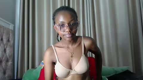 Snapshot of theequinn1 chatting on 05-19-26, 10:54 theequinn1 online show from 05-19-26, 10:54