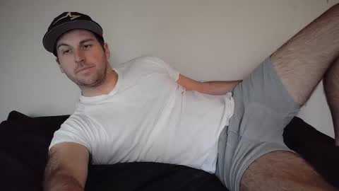 Snapshot of theetwohander chatting on 02-17-26, 08:15 Theetwohander online show from 02-17-26, 08:15
