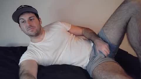 Snapshot of theetwohander chatting on 02-20-26, 03:03 Theetwohander online show from 02-20-26, 03:03