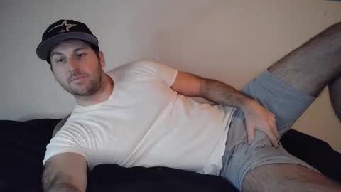 Snapshot of theetwohander chatting on 02-22-26, 01:40 Theetwohander online show from 02-22-26, 01:40