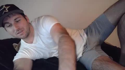 Snapshot of theetwohander chatting on 03-24-26, 09:14 Theetwohander online show from 03-24-26, 09:14