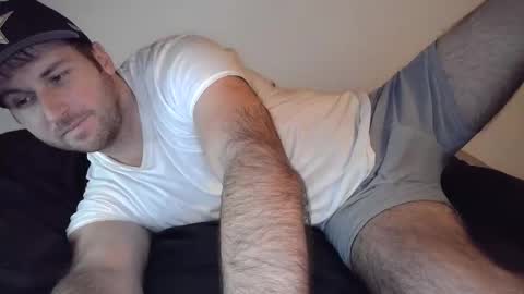 Snapshot of theetwohander chatting on 03-27-26, 03:45 Theetwohander online show from 03-27-26, 03:45
