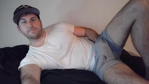 Snapshot of theetwohander chatting on 04-02-26, 03:15 Theetwohander online show from 04-02-26, 03:15