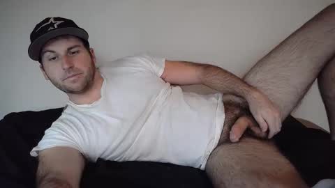 Snapshot of theetwohander chatting on 04-18-26, 03:38 Theetwohander online show from 04-18-26, 03:38