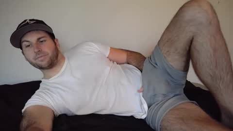 Snapshot of theetwohander chatting on 04-19-26, 06:10 Theetwohander online show from 04-19-26, 06:10