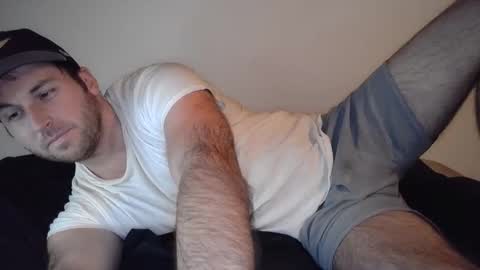 Snapshot of theetwohander chatting on 04-21-26, 02:51 Theetwohander online show from 04-21-26, 02:51