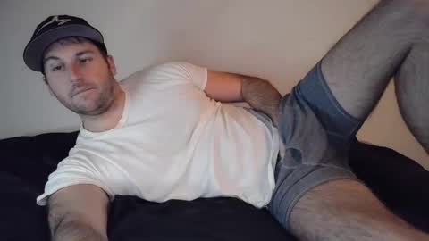 Snapshot of theetwohander chatting on 05-01-26, 03:22 Theetwohander online show from 05-01-26, 03:22