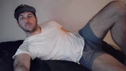 Snapshot of theetwohander chatting on 05-03-26, 02:39 Theetwohander online show from 05-03-26, 02:39
