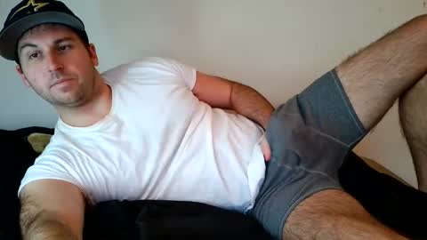 Snapshot of theetwohander chatting on 05-04-26, 03:52 Theetwohander online show from 05-04-26, 03:52
