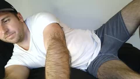 Snapshot of theetwohander chatting on 05-11-26, 09:45 Theetwohander online show from 05-11-26, 09:45