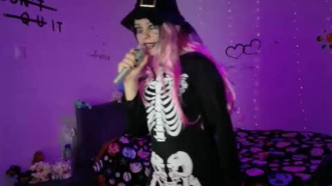 TheFarmergirl online show from 11-01-25, 06:15