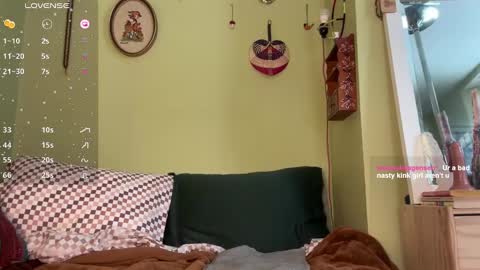 Snapshot of thefoxglovefairy chatting on 01-11-25, 04:14 Fae online show from 01-11-25, 04:14