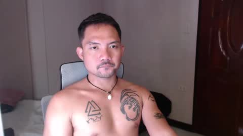 Snapshot of thefriskyasian chatting on 12-02-24, 06:43 Jaycee online show from 12-02-24, 06:43