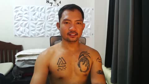 Snapshot of thefriskyasian chatting on 12-09-24, 01:45 Jaycee online show from 12-09-24, 01:45