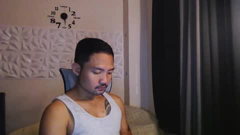 Snapshot of thefriskyasian chatting on 12-09-24, 04:47 Jaycee online show from 12-09-24, 04:47
