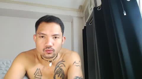 Snapshot of thefriskyasian chatting on 12-10-24, 06:38 Jaycee online show from 12-10-24, 06:38