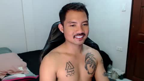 Snapshot of thefriskyasian chatting on 12-26-24, 07:05 Jaycee online show from 12-26-24, 07:05