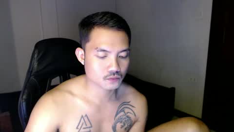 Snapshot of thefriskyasian chatting on 01-09-25, 04:49 Jaycee online show from 01-09-25, 04:49