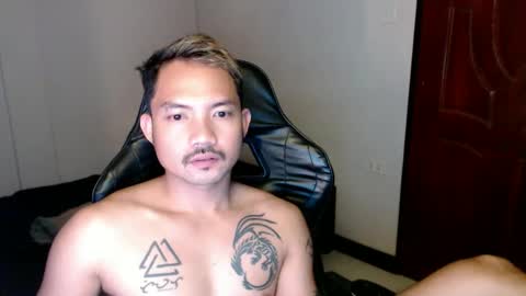 Snapshot of thefriskyasian chatting on 01-23-25, 07:40 Jaycee online show from 01-23-25, 07:40