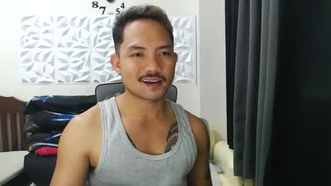 Snapshot of thefriskyasian chatting on 02-04-25, 01:38 Jaycee online show from 02-04-25, 01:38