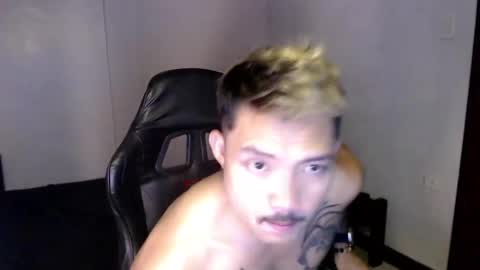 Snapshot of thefriskyasian chatting on 02-10-25, 09:58 Jaycee online show from 02-10-25, 09:58
