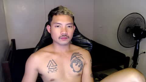Snapshot of thefriskyasian chatting on 02-16-25, 06:32 Jaycee online show from 02-16-25, 06:32