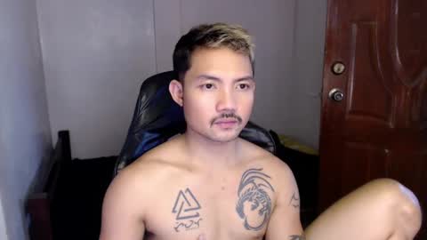 Snapshot of thefriskyasian chatting on 02-28-25, 12:32 Jaycee online show from 02-28-25, 12:32