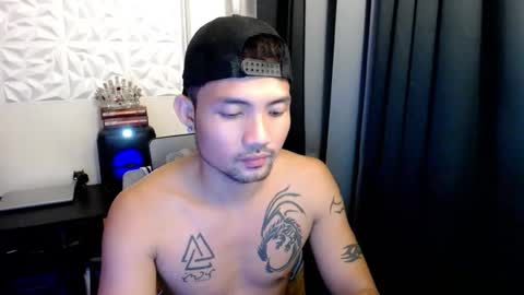 Snapshot of thefriskyasian chatting on 09-12-25, 03:12 Jaycee online show from 09-12-25, 03:12