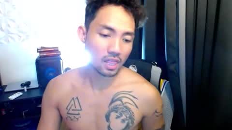 Snapshot of thefriskyasian chatting on 09-15-25, 02:17 Jaycee online show from 09-15-25, 02:17