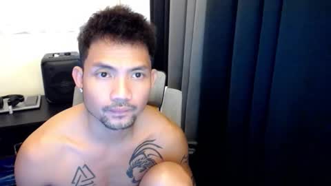 Snapshot of thefriskyasian chatting on 09-16-25, 05:41 Jaycee online show from 09-16-25, 05:41