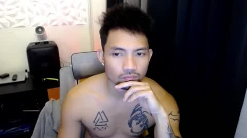 Snapshot of thefriskyasian chatting on 09-17-25, 04:08 Jaycee online show from 09-17-25, 04:08