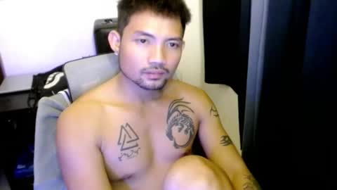 Snapshot of thefriskyasian chatting on 09-18-25, 03:14 Jaycee online show from 09-18-25, 03:14