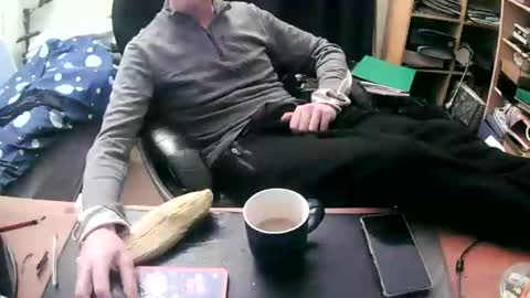 Snapshot of thegoodteacher54 chatting on 01-12-25, 05:01 paul online show from 01-12-25, 05:01