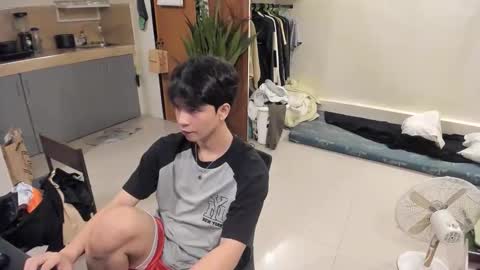 Green online show from 10-07-25, 05:21