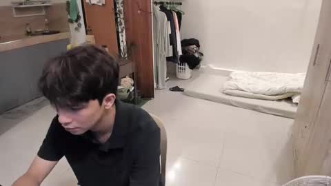 Green online show from 10-31-25, 01:23