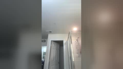 Snapshot of thehandyman951 chatting on 03-20-26, 04:01 thehandyman951 online show from 03-20-26, 04:01