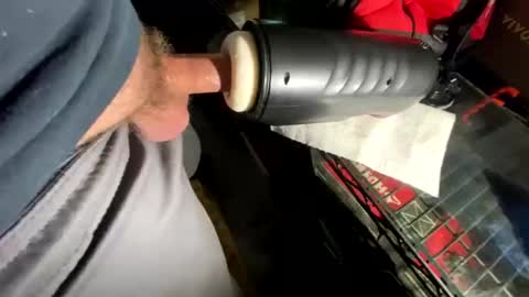 Snapshot of thehandyman951 chatting on 03-25-26, 08:04 thehandyman951 online show from 03-25-26, 08:04