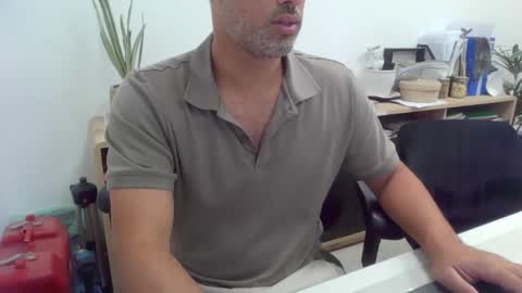 Snapshot of thehardcock2025 chatting on 10-26-25, 04:46 thehardcock2025 online show from 10-26-25, 04:46