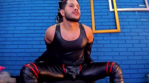 Snapshot of theian26 chatting on 12-14-24, 07:25 Ian Deniel online show from 12-14-24, 07:25