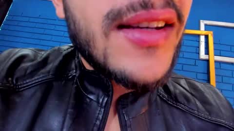 Snapshot of theian26 chatting on 12-22-24, 05:53 Ian Deniel online show from 12-22-24, 05:53