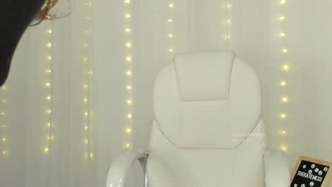 Snapshot of thekatemess_ chatting on 08-06-26, 04:58 Katie. Kate is the name I go by. online show from 08-06-26, 04:58