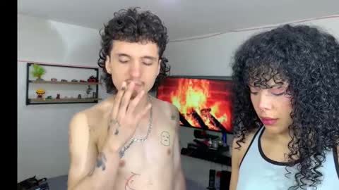 theking11220 online show from 12-21-25, 10:28