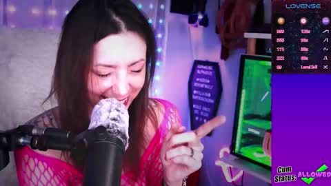 Snapshot of thekittengirlnix chatting on 03-09-26, 07:29 Nix online show from 03-09-26, 07:29