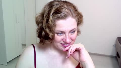 Ella online show from 12-21-24, 06:52